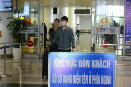 Khu cách ly Covid-19 quá tải: Dừng chở công dân từ nước ngoài về sân bay Nội Bài