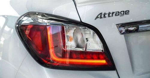 Chọn mua Mitsubishi Attrage CVT hay Hyundai Accent AT đặc biệt?