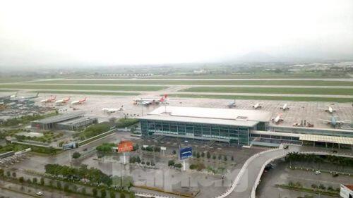 Máy bay đỗ la liệt sân bay Nội Bài, Tân Sơn Nhất do dịch COVID-19