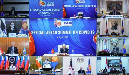 Chùm ảnh: Thủ tướng chủ trì Hội nghị cấp cao đặc biệt ứng phó COVID-19