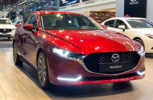 Xe Mazda giảm giá cả trăm triệu đồng