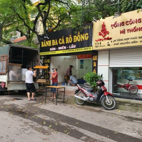 Hà Nội: Nhiều nơi xả mặt bằng, dân kinh doanh đi thuê nhà với tâm thế “cửa trên”