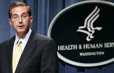 Bộ trưởng Y tế Mỹ có nguy cơ bị thay thế do sai phạm trong ứng phó Covid-19