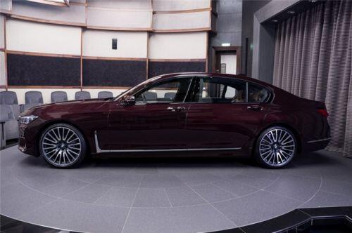 BMW 750Li 2020 ấn tượng với màu sơn Royal Burgundy Red