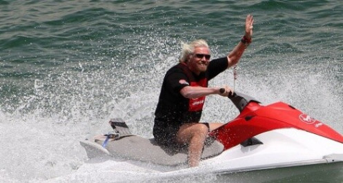Tỷ phú Richard Branson không thể cứu Virgin: Siêu giàu nhưng ít tiền mặt