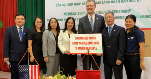 Việt Nam tặng Hoa Kỳ 420.000 khẩu trang