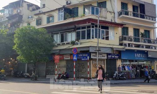 Tuyến phố đắt đỏ cả tỷ đồng/m2 ở Hà Nỗi vẫn chật vật tìm khách thuê