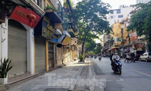 Tuyến phố đắt đỏ cả tỷ đồng/m2 ở Hà Nỗi vẫn chật vật tìm khách thuê