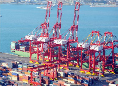 Hàn Quốc thâm hụt thương mại 950 triệu USD trong tháng 4