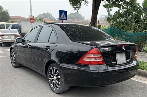 Sốc với Mercedes-Benz C180 được rao bán chỉ 175 triệu đồng