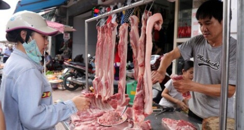 Thịt lợn “đội giá”  hơn 43% do phải đi qua 2 đến 5 khâu trung gian
