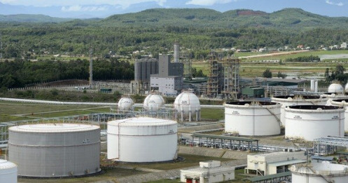 Cấm nhập khẩu xăng dầu để cứu nhà máy lọc dầu trong nước, Bộ Công thương nói gì?