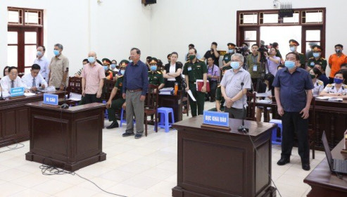 Xét xử nguyên Thứ trưởng Nguyễn Văn Hiến: 10 doanh nghiệp liên quan có mặt tại tòa