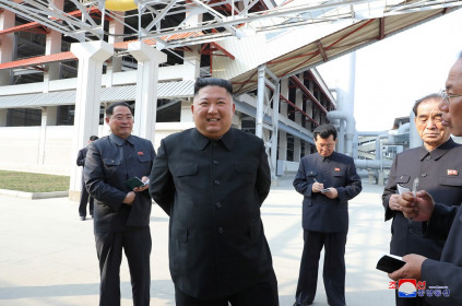 Ông Kim Jong-un không xuất hiện trước công chúng 21 ngày, đã chuyển nơi ở?