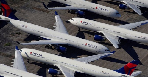 Tố cáo Trung Quốc ngăn cản các hãng bay nối lại dịch vụ, Mỹ đe dọa trả đũa