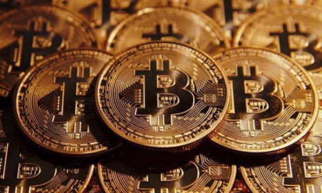Bitcoin rực cháy, ngưỡng 9.000 USD bị khoan thủng