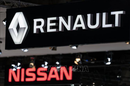 Nissan và Renault hoãn kế hoạch sáp nhập