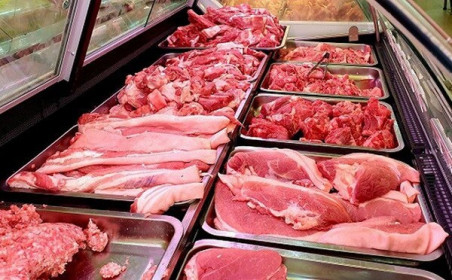 Giá thịt lợn tăng cao nhất nhì thế giới, trách nhiệm thuộc về ai?