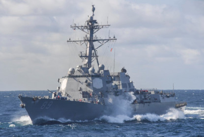 Mỹ điều chiến hạm USS Mustin thách thức Trung Quốc ở quần đảo Hoàng Sa