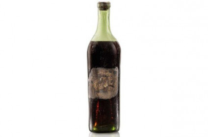 Chai rượu Cognac sản xuất năm 1762 có giá gần 150.000 USD