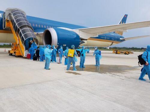 Vietnam Airlines đưa hơn 340 công dân từ Singapore về nước