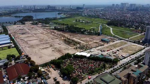 Hà Nội: Siêu đô thị  "đắp chiếu" cả thập kỷ, bất ngờ được bán rầm rộ