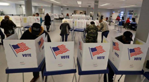 Bầu cử Mỹ: Cử tri tham gia bỏ phiếu sơ bộ giữa dịch COVID-19 và bất ổn xã hội