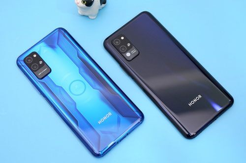 Smartphone cấu hình ‘khủng’, pin sạc 40W, giá hơn 9 triệu đồng