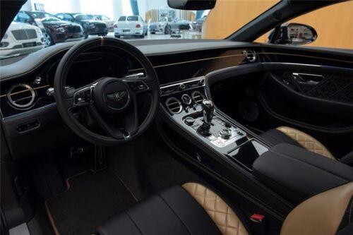 Cận cảnh Bentley Continental GT Aurum giới hạn 10 chiếc trên thế giới
