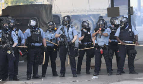Thành phố của Mỹ tiến tới thay thế lực lượng cảnh sát