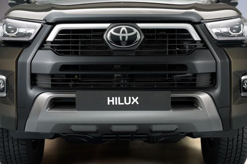 Ảnh chi tiết Toyota Hilux vừa ra mắt