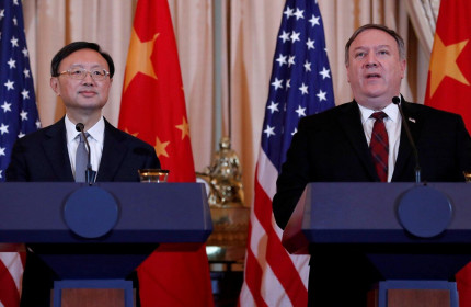 Ngoại trưởng Mỹ gặp nhà ngoại giao kỳ cựu Trung Quốc để hạ nhiệt căng thẳng