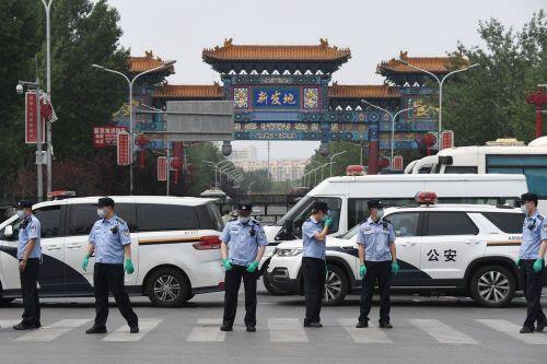 Bắc Kinh tái bùng dịch Covid-19 "ngáng đường" phục hồi cuả kinh tế Trung Quốc