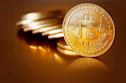 Bitcoin giảm dưới sức ép ‘bóng ma’ khủng hoảng