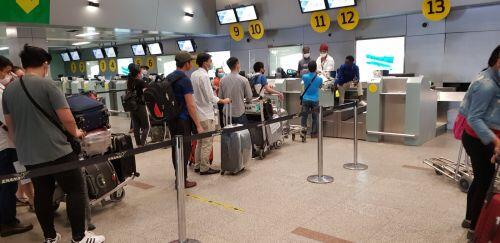 309 công dân Việt Nam từ Angola hạ cánh an toàn tại sân bay quốc tế Vân Đồn