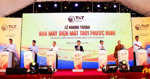 "Bầu" Hiển bấm nút khánh thành Nhà máy điện mặt trời ngàn tỷ ở Ninh Thuận