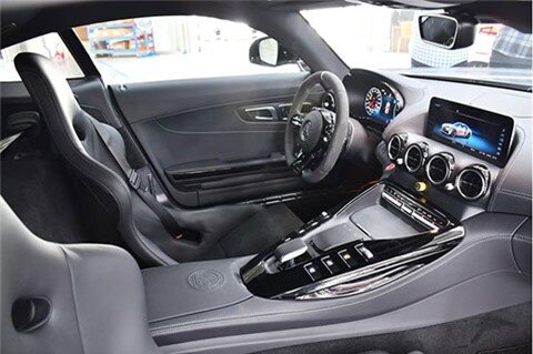 Choáng với Mercedes-AMG GT-R thiết kế siêu đẹp, giá hơn 11 tỷ của Cường Đô la mới tậu