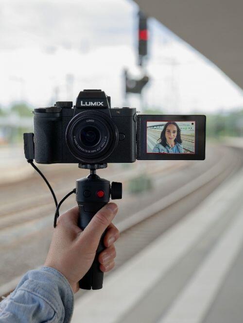 Panasonic ra mắt LUMIX G100 không gương lật tốt nhất cho Vlog và Video sáng tạo