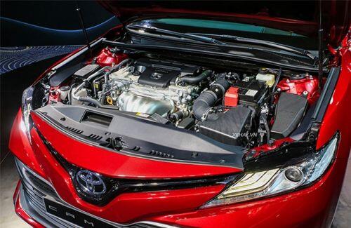 So sánh Mazda6 2020 với Toyota Camry 2019: Chọn xe sedan hạng D nào?
