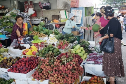 Đà Nẵng: Thị trường Tết Đoan Ngọ trầm lắng hơn mọi năm