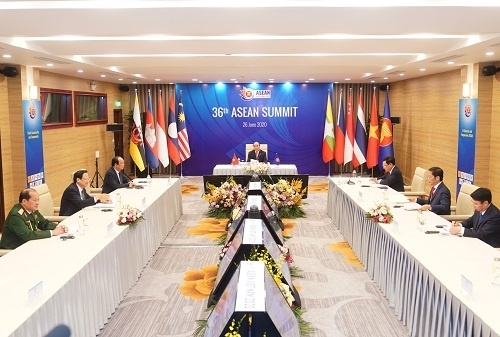 ASEAN thông qua tuyên bố về vượt lên các thách thức và duy trì tăng trưởng