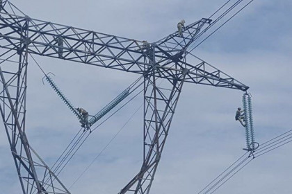 EVNNPT truyền tải an toàn sản lượng điện 884 tỷ kWh