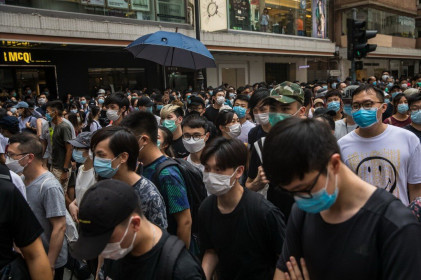 Hồng Kông ngày đầu áp dụng luật an ninh: 370 người bị bắt