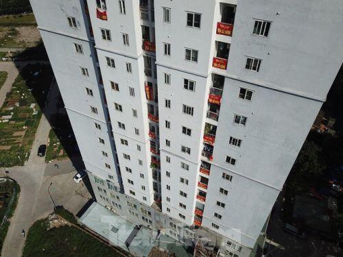 Cận cảnh chung cư 24 tầng chưa được giao đất đã bán cho dân về ở