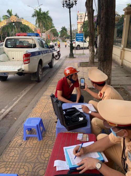 Ra quân tổng kiểm tra phương tiện, Hà Nội phạt hơn 27 tỷ đồng