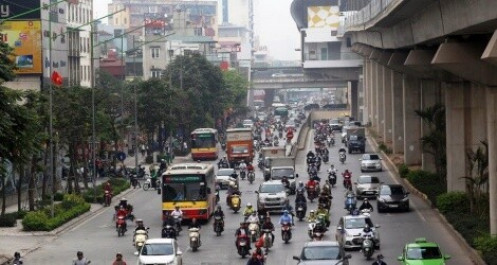 Hà Nội: Đơn vị vận tải xe buýt 'dọa' tạm ngừng 'cõng' khách