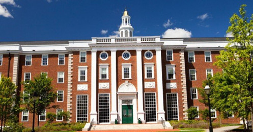 Đại học Harvard và Học viện MIT muốn kiện nhà chức trách Mỹ