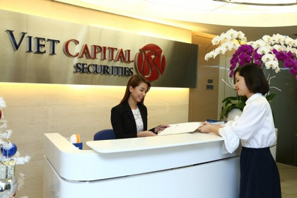 Tổng Giám đốc VCI đăng ký mua 6 triệu cp
