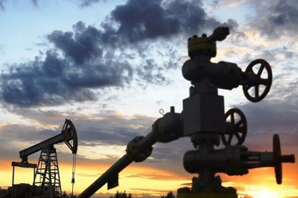 Chuyên gia nói gì về ‘dự báo vô lý’ trên thị trường dầu mỏ