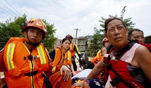 Nhân chứng vụ vỡ đê ở Trung Quốc: Nước ngập đến tầng 2 chỉ trong 30 phút